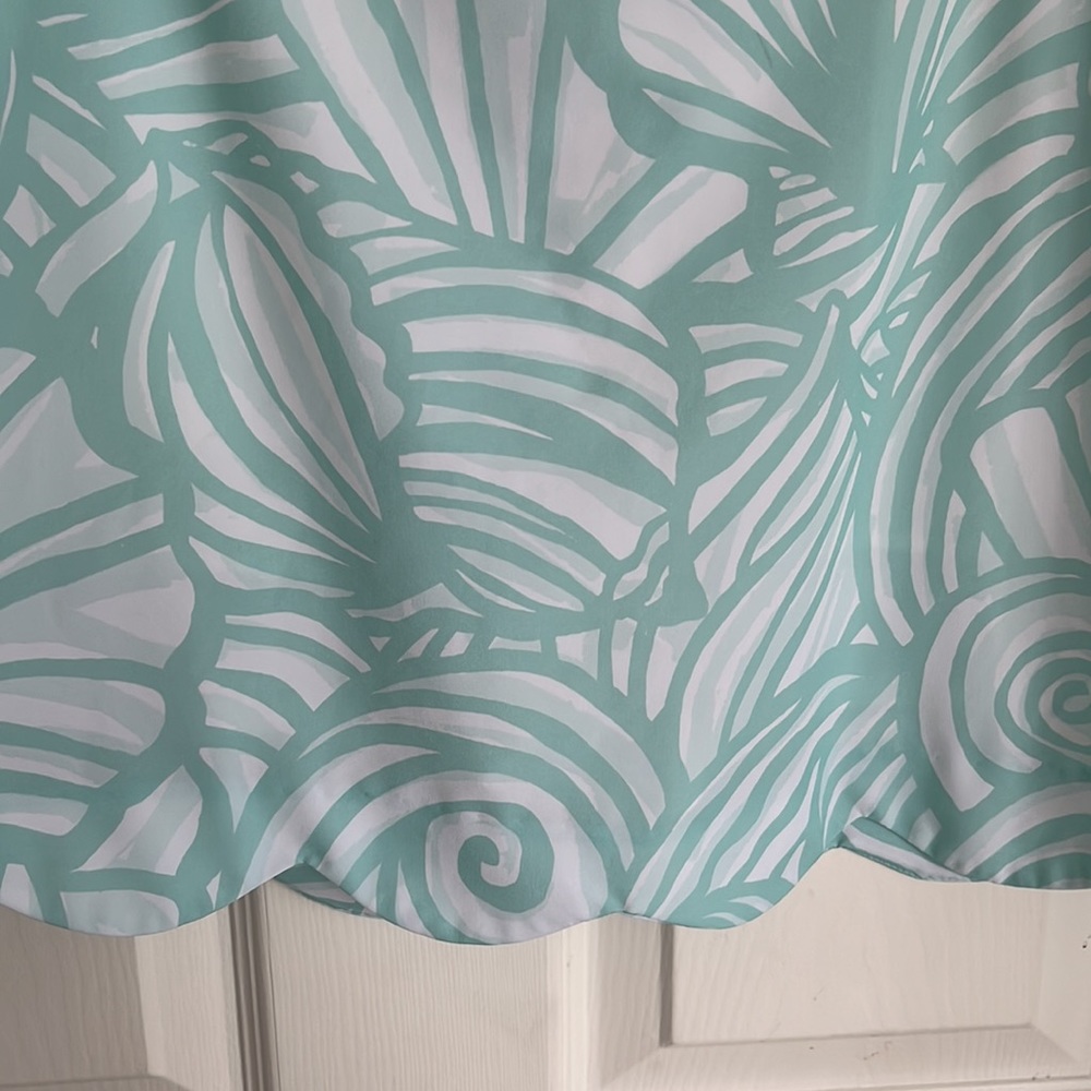 Vineyard Vines Performance Skort - image 2